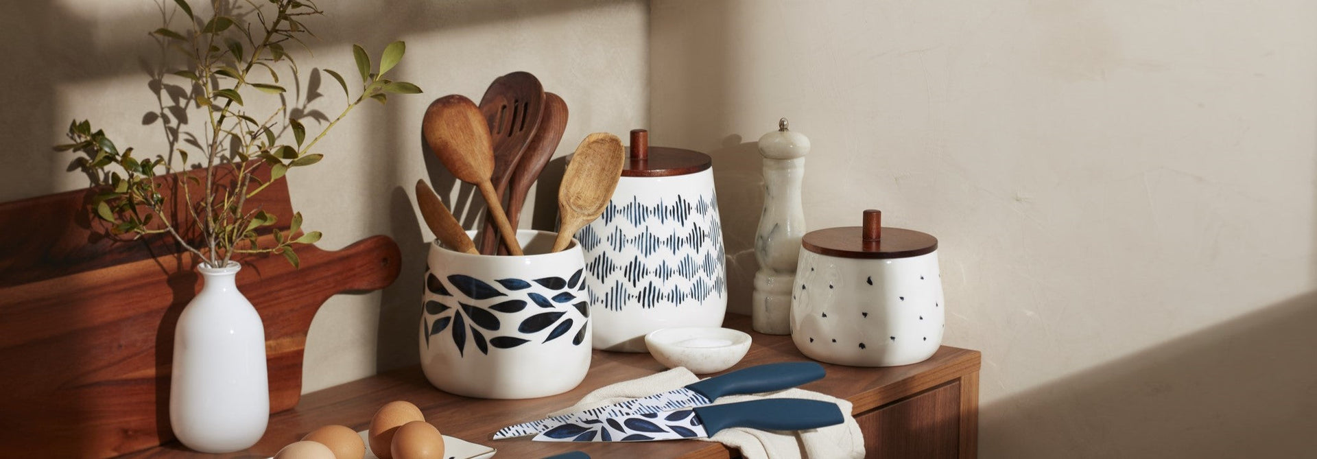 Patterned kitchen storage se