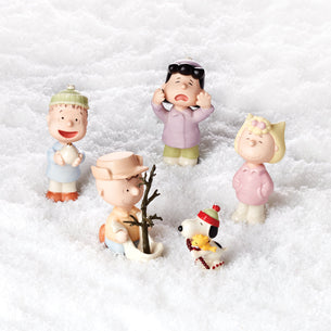 Porcelain &<BR>Ceramic Figurines